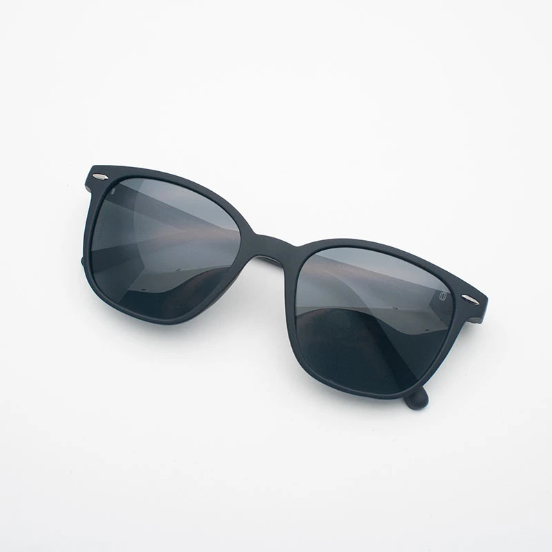 عینک آفتابی ویفرر (Wayfarer) مورل مدل 78057C1POLARIZED - Image 7