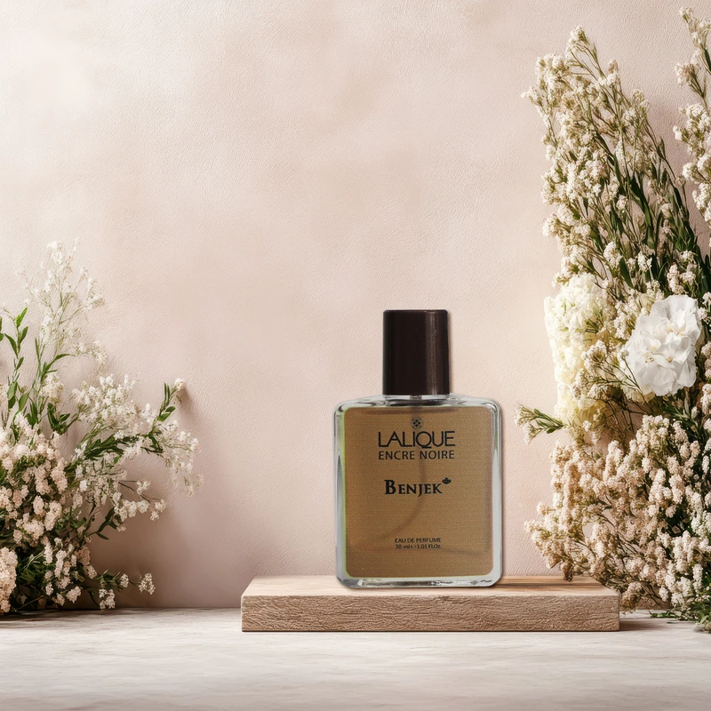 عطر جیبی مردانه بنجک مدل لالیک مشکی با رایحه گرم، تلخ حجم 30 میلیلیتر - Image 2